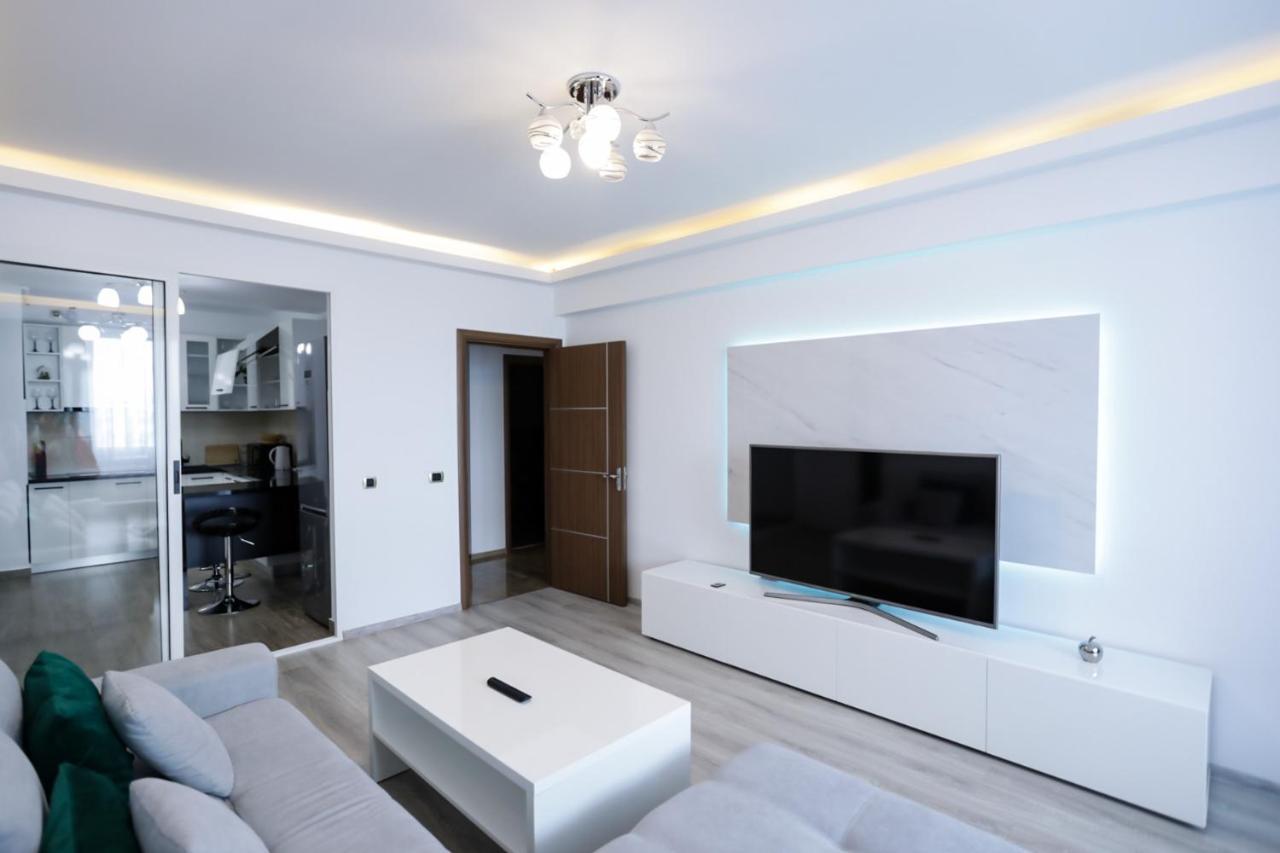 Isaran Apartament With Panoramic City View Brasov Bagian luar foto