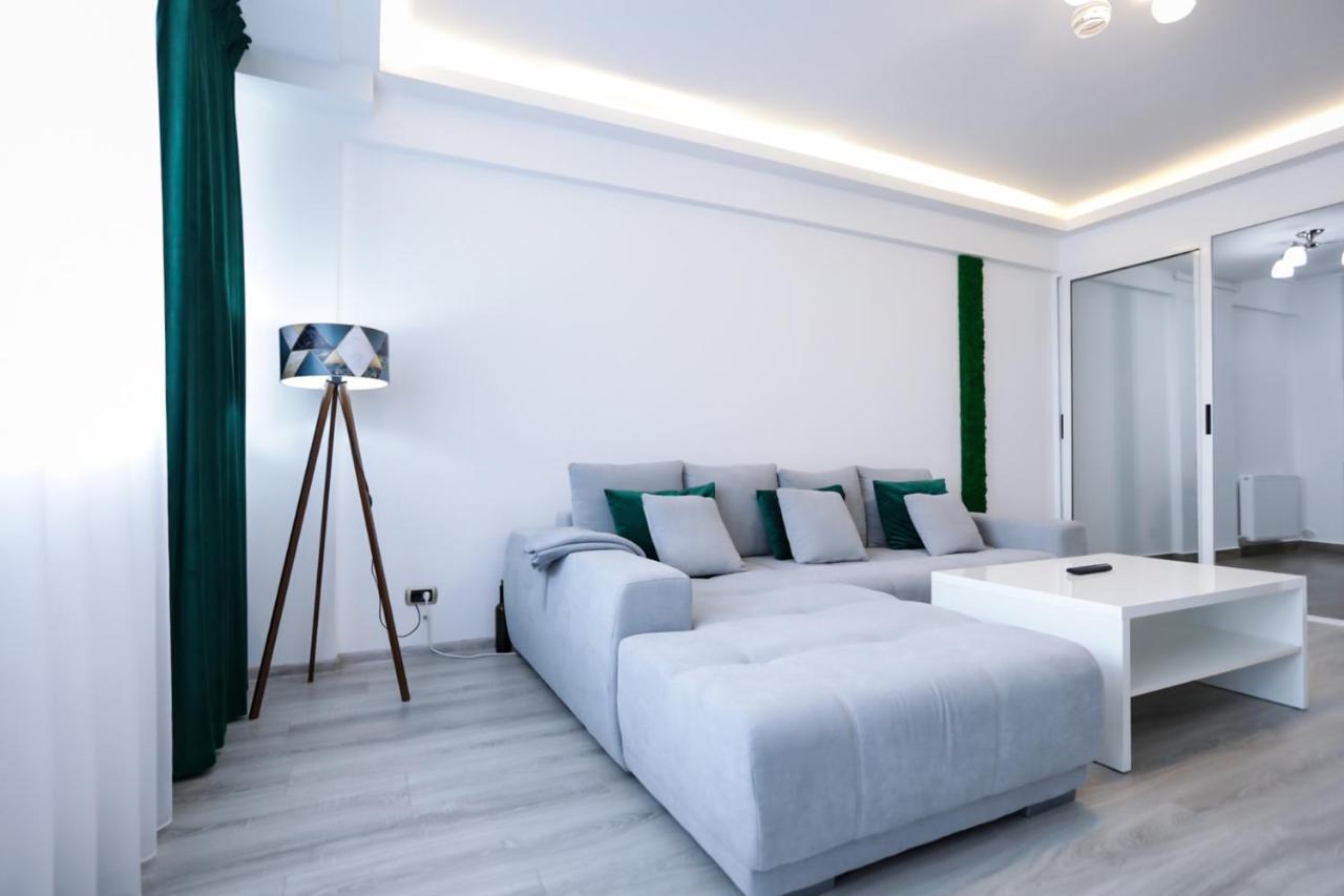 Isaran Apartament With Panoramic City View Brasov Bagian luar foto
